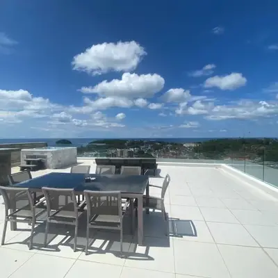 The View Luxury Condominium Karon