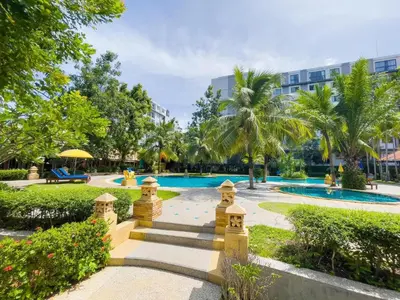 a resort with a swimming pool and a resort at Ongsantiphap villa resort in Ban Klang