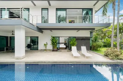 Gallery image of Diamond Villa by Ryan, Boat Avenue Phuket in Phuket Town