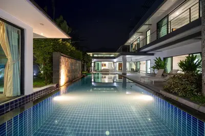Gallery image of Diamond Villa by Ryan, Boat Avenue Phuket in Phuket Town