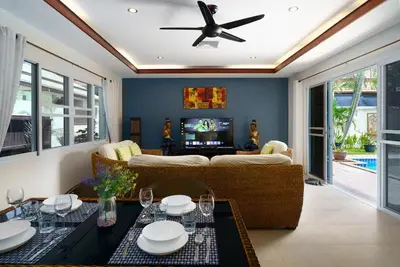Gallery image of Angie Villa by G Estate Phuket in Ban Saiyuan (1)