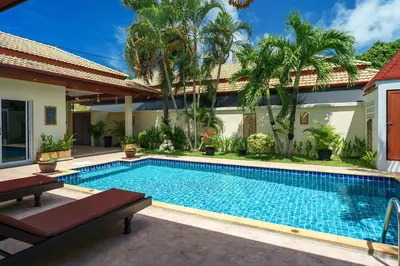 Gallery image of Angie Villa by G Estate Phuket in Ban Saiyuan (1)