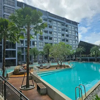 1BDR 2 Pools on the roof 500m to beach 3 Bars
