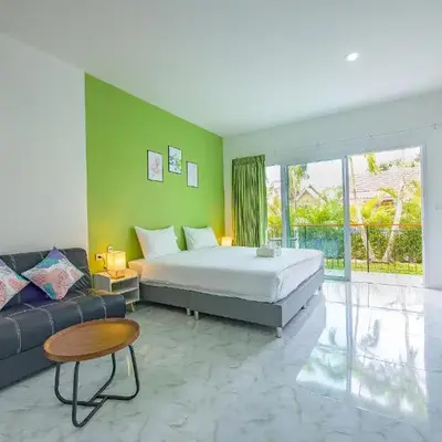 Karon Hotel at 22