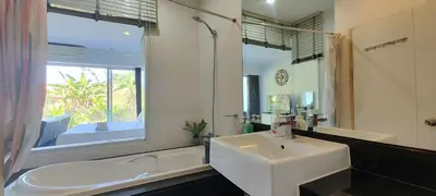 Gallery image of AtKaronWithChadaB210 in Karon Beach