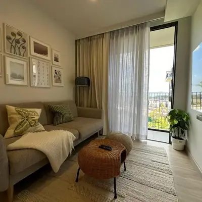 2 BD Laguna Skypark Condo