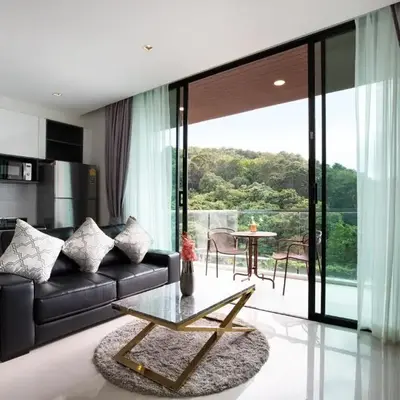 Elegant Natural Stay at VV Patong Apartment A401