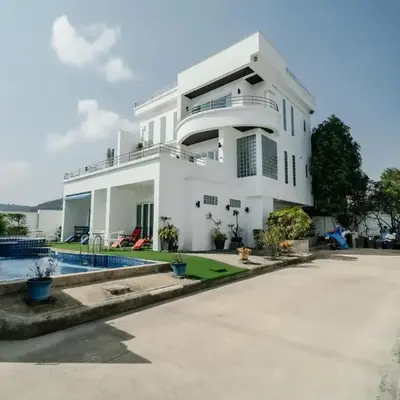 Skyfall Private Pool Villa In Rawai