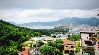 a view of a city with a body of water at Villa Loma 4 Chambres in Patong Beach