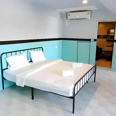 XX Mitr Inn - Phuket Old Town