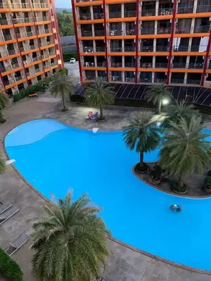 an overhead view of a swimming pool with palm trees at СС619 Романтика, чудесный вид и домашний уют in Mai Khao Beach