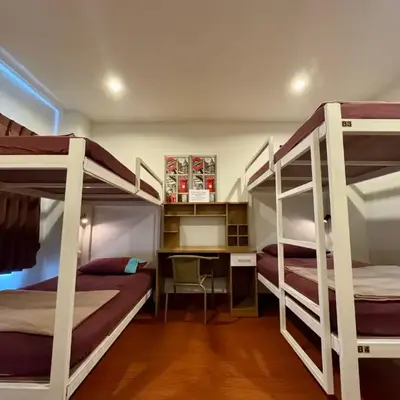 Ananas Central Phuket Hostel