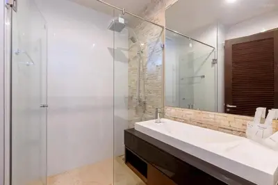 Gallery image of C178 The Regent 2BR Retreat-Walk to Cafés & Beach in Bang Tao Beach