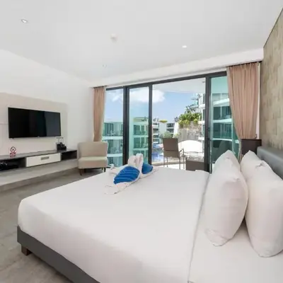 Private apartment at Twin Sands near Merlin beach