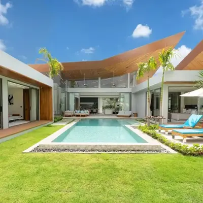 Zenithy Morden Pool and Garden Villa near Bangtao Beach