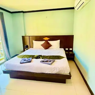 Hotel Hollywood Inn Love Patong