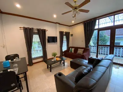 Gallery image of Bang Tao Beach Area 1-BR House A4 in Ban Thalat Choeng Thale