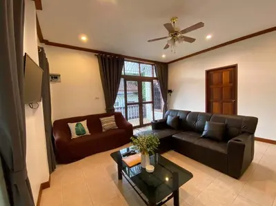 Gallery image of Bang Tao Beach Area 1-BR House A4 in Ban Thalat Choeng Thale
