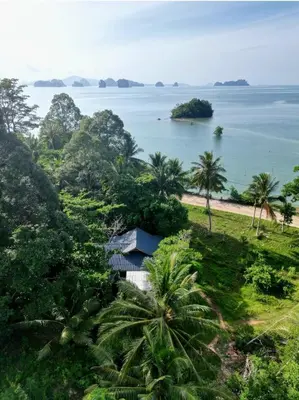 Gallery image of Wooden House On The Bay in Ban Bang Chak
