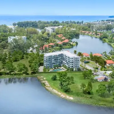 Laguna Lakeside by Villacarte