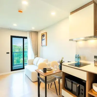 1BR near Laguna