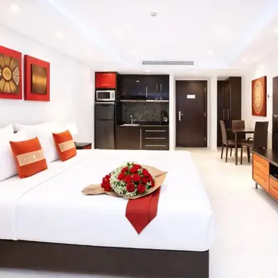 Bangla Jacuzzi Suite 212