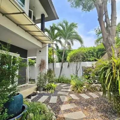 Cozy Serene Home Quiet Garden for a Peaceful Stay
