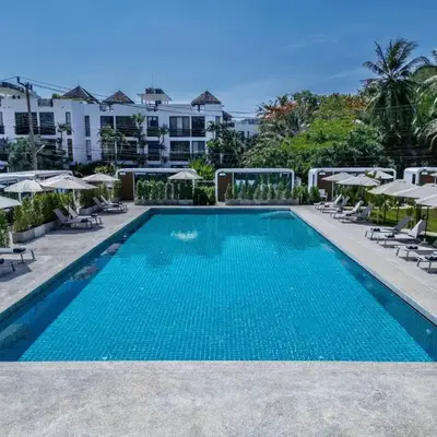 Apple House Pool