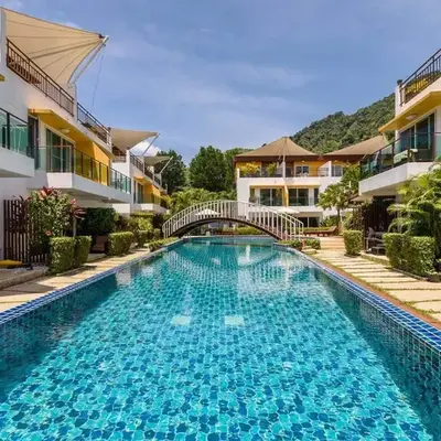 Modern 3BR Townhouse Kamala