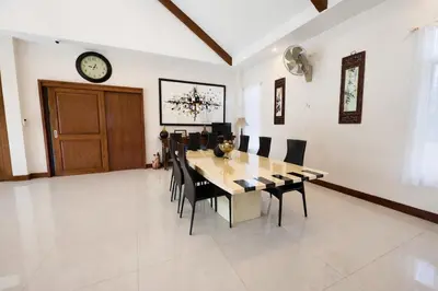 Gallery image of Luxury villa for rent in Ban Klang