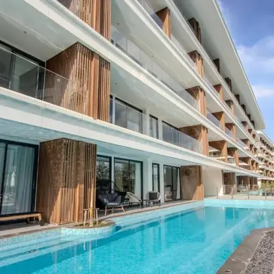 Kora 222 3BR Condo with Pool Access