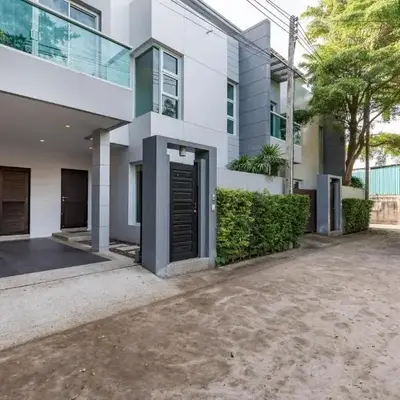 Trixie Town House 2 With Private Pool
