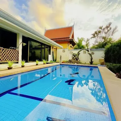 Sanuk bungalows