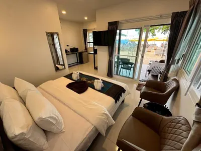 Gallery image of Naiyang Discovery Beach Resort in Nai Yang Beach