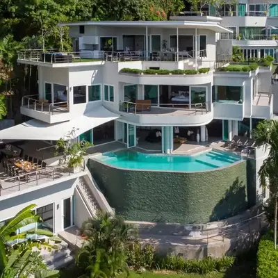 Villa Beyond 9 Bedrooms Seaview - Full Services
