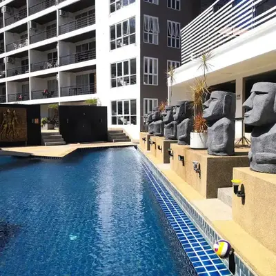 Private apartment at Bayshore by Lofty