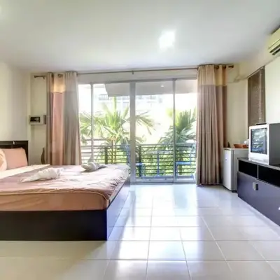 Kata Beach Guesthouse
